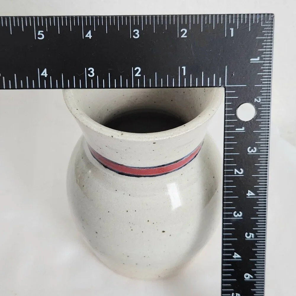 Vtg Studio Art Pottery Vase Hand Thrown Stoneware Artist Signed Gray 5.75” Heavy